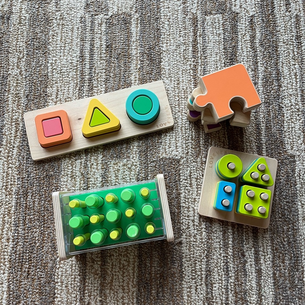 Lovevery Toy Bundle- Puzzle x4